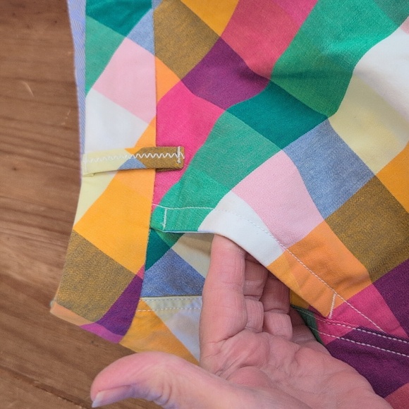 Crown & Ivy "Caroline" Style Multi Colored Plaid Shorts, Size 14 - Picture 10 of 11